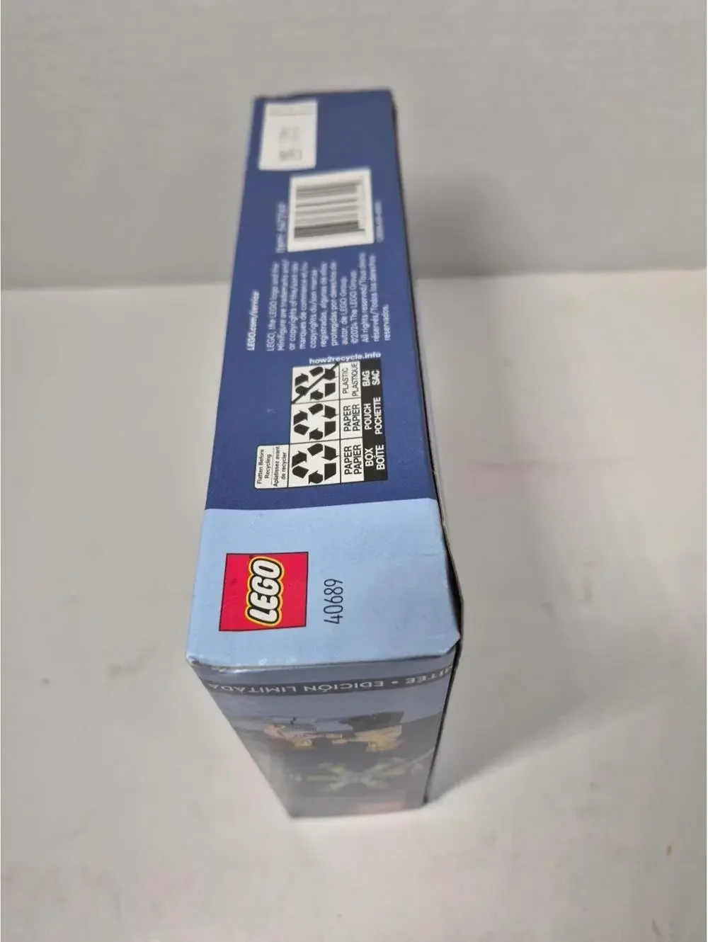 LEGO 40689 Firework Celebrations Exclusive NIB Sealed Box Squished A488 - Picture 8 of 8